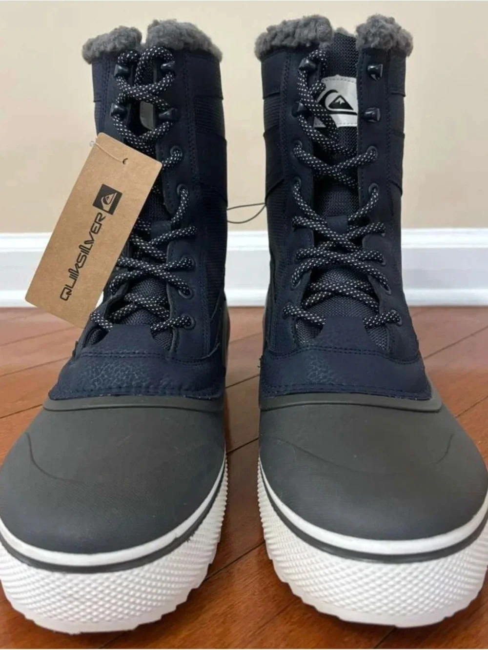 Quiksilver Mens Boots Sub Zero Hi Water Resistant Snow 3M Thinsulate RARE NEW!